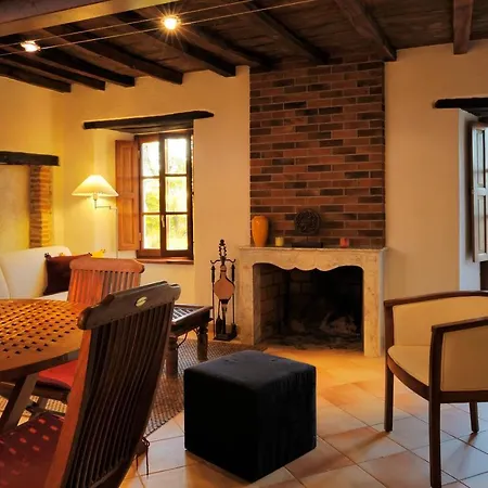Entre & Maquis, L'ame De La Corse En De Charme Avec Jacuzzi, Proche Ajaccio Apartment *