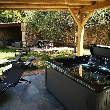 Apartmán Entre & Maquis, L'ame De La Corse En De Charme Avec Jacuzzi, Proche Ajaccio