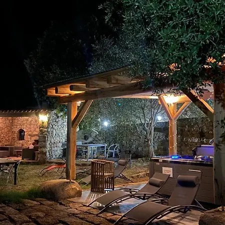 Entre & Maquis, L'ame De La Corse En De Charme Avec Jacuzzi, Proche Ajaccio