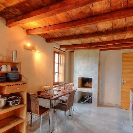 Entre & Maquis, L'ame De La Corse En De Charme Avec Jacuzzi, Proche Ajaccio Peri