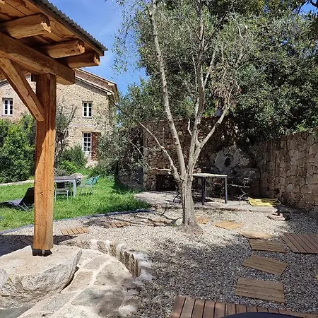 Apartment Entre & Maquis, L'ame De La Corse En De Charme Avec Jacuzzi, Proche Ajaccio