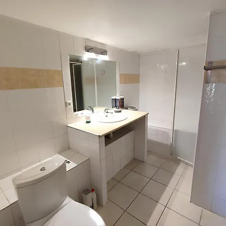 Entre & Maquis, L'ame De La Corse En De Charme Avec Jacuzzi, Proche Ajaccio Apartmán *