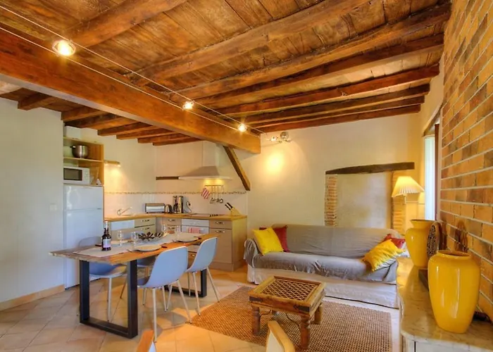 Appartamento Entre & Maquis, L'ame De La Corse En De Charme Avec Jacuzzi, Proche Ajaccio Peri
