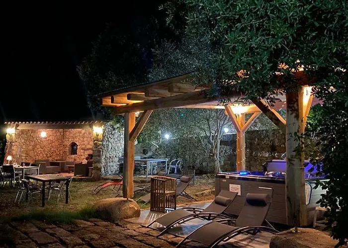 Entre & Maquis, L'ame De La Corse En De Charme Avec Jacuzzi, Proche Ajaccio