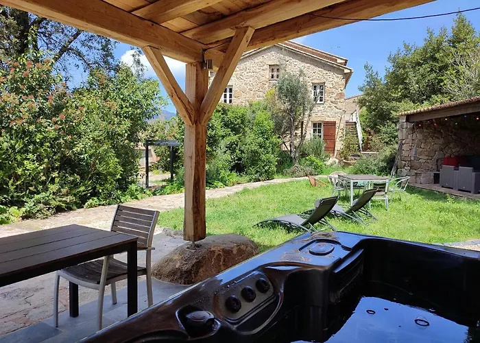 Entre & Maquis, L'ame De La Corse En De Charme Avec Jacuzzi, Proche Ajaccio